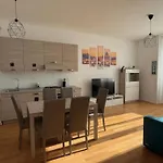 Modern Near Tiburtina Station By Rhr Daire Roma