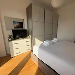 Daire Modern Near Tiburtina Station By Rhr Roma
