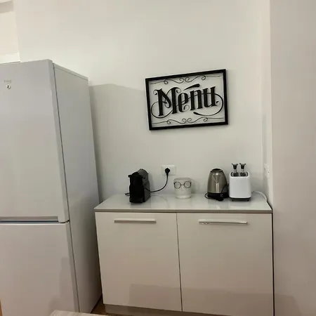 Appartement Modern Near Tiburtina Station By Rhr *