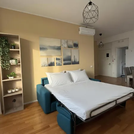 Modern Near Tiburtina Station By Rhr *