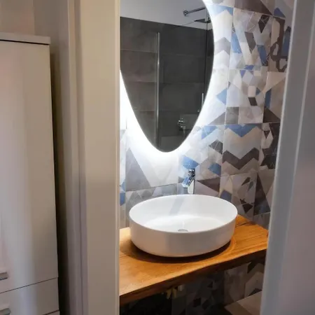 Appartement Modern Near Tiburtina Station By Rhr Rome